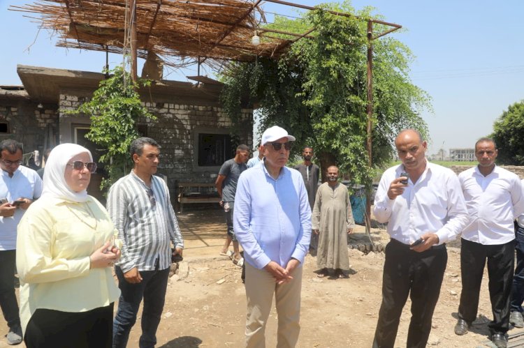 محافظ المنيا يتفقد قطعة أرض لإقامة سوق حضاري لتجارة الجملة بسمالوط