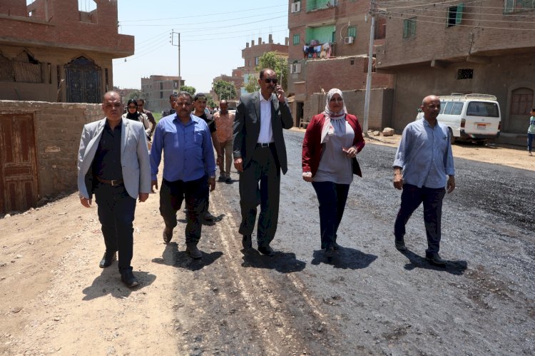 محافظ سوهاج يتفقد أعمال رصف طريق  الشوش