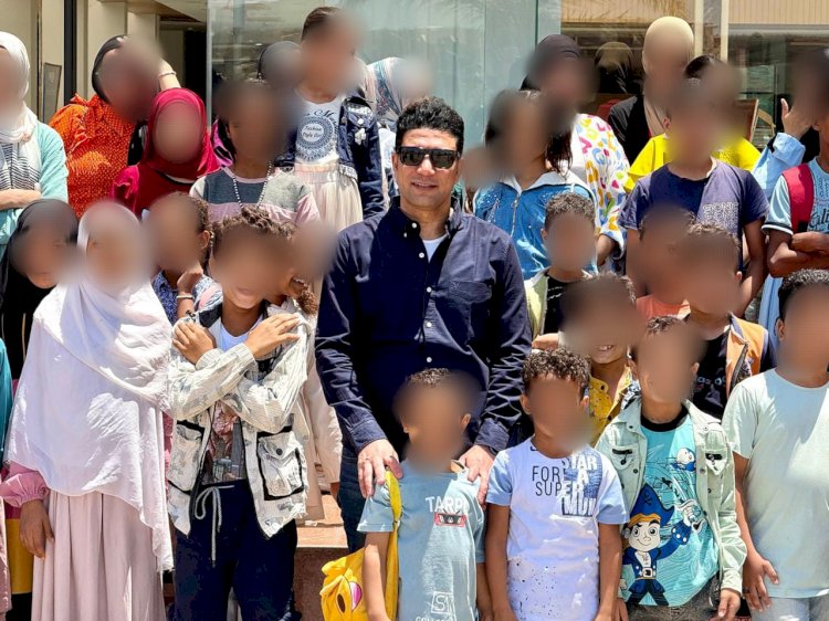 نائب محافظ سوهاج يشارك الأطفال الأيتام  يوم ترفيهي بمدينة سوهاج الجديدة