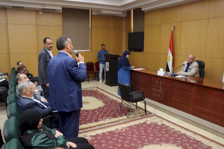 تفاصيل لقاء محافظ بني سويف مع المواطنين