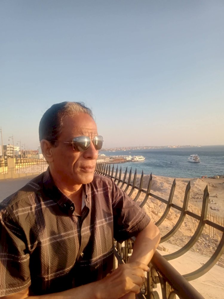 بروفايـل يكتبه بهاء الدين حسن "فتحى أبوالمجد .... العائد من العُزلة"