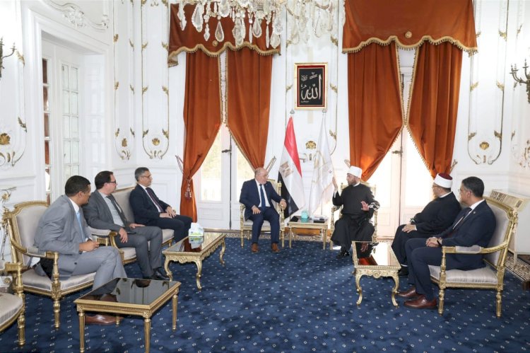 الازهري يستقبل وزير الشؤون الدينية والأوقاف بالجزائر