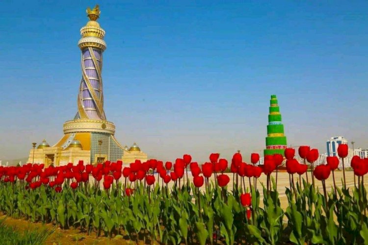 دوشنبه مدينة الأحلام .. بقلم د.آدينه أحمد زاده أستاذ بجامعة تاجيكستان القوميه
