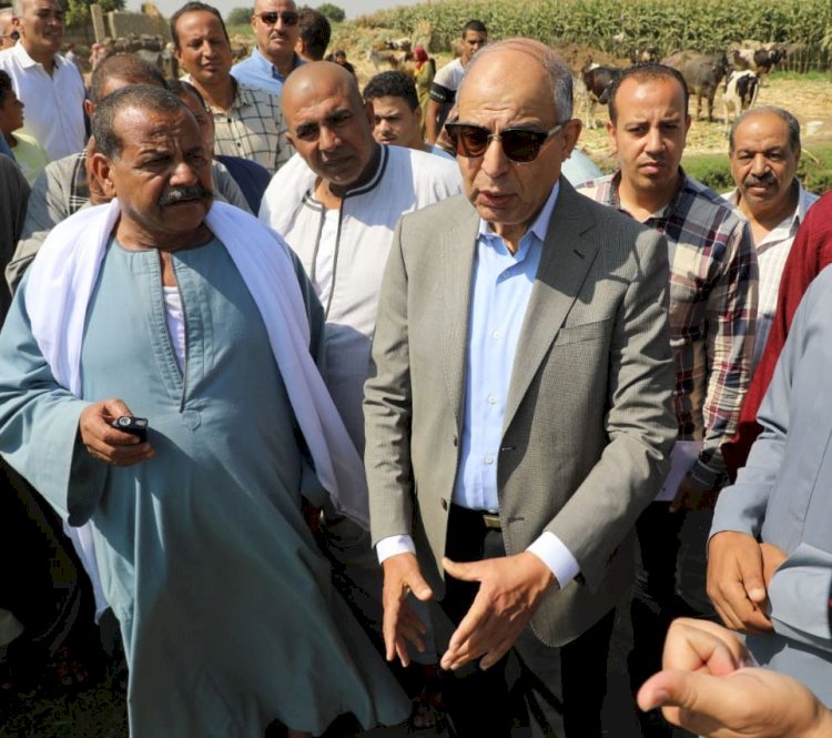 محافظ المنيا يتفقد مدرسة الجبرتي للتعليم الأساسي ويطمئن على التجهيزات النهائية