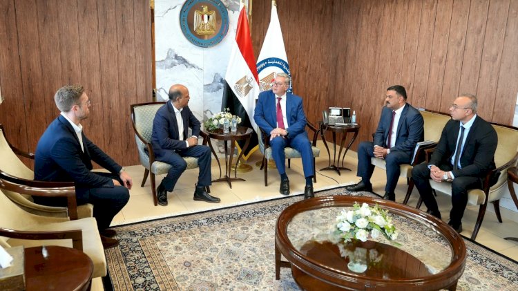 البترول تستعد لتنفيذ برنامج حصر جيولوجى كامل باستخدام أحدث الوسائل التكنولوجية