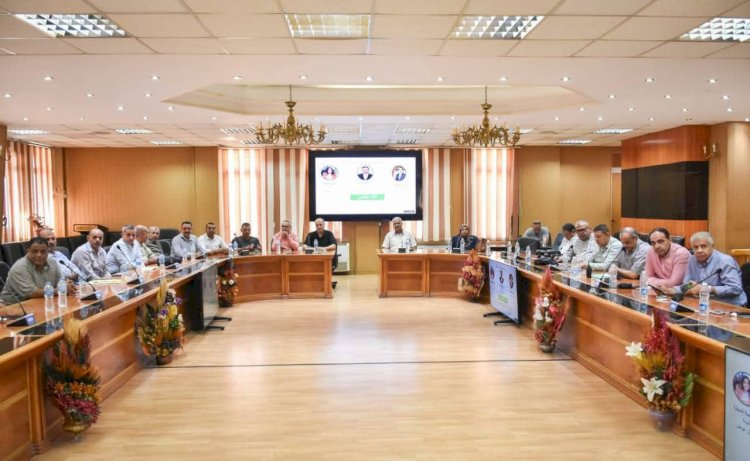 "الزراعة" تستعد مبكرا لمواجهة حرق قش الأرز