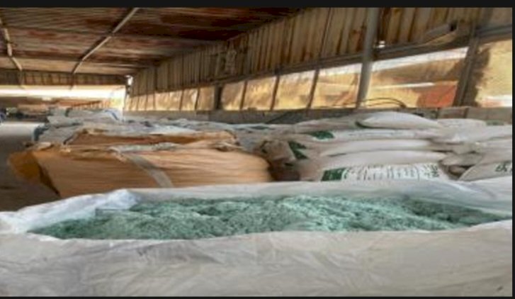 ضبط مصنعين بدون ترخيص لإنتاج المخصبات الزراعية المغشوشة بالشرقية