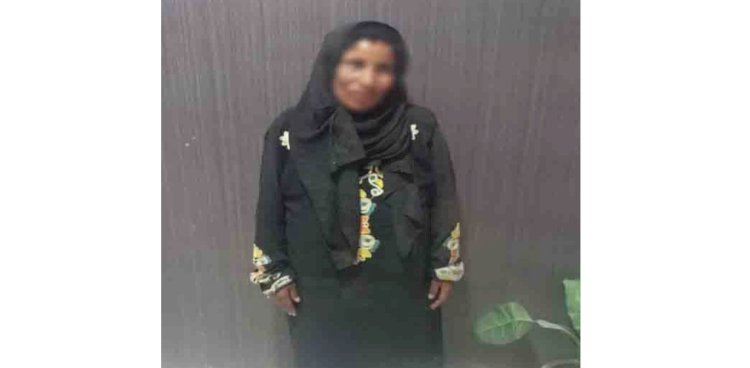 حقيقة فيديو إلقاء سيدة نفسها بالطريق العام أمام السيارات بالشرقية