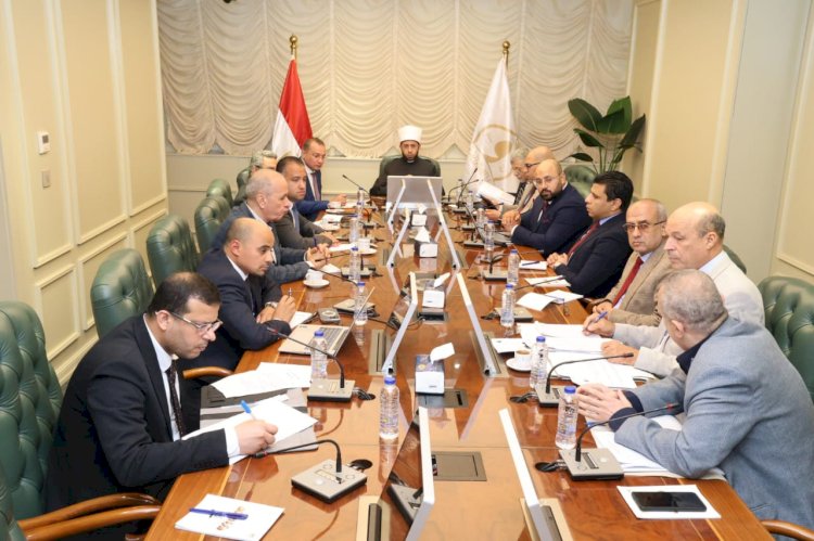 الأزهري يستقبل رئيسي صندوق التنمية الحضرية وهيئة الأوقاف لبحث الملفات المشتركة