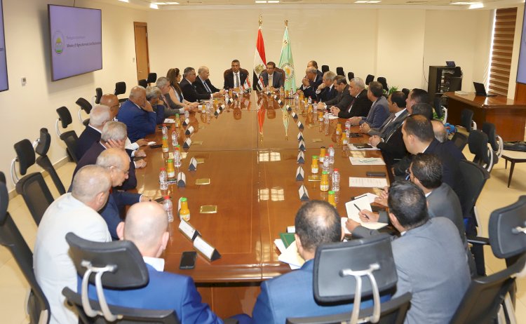 وزيرا الزراعة المصري  واللبناني يطلقان الدورة الخامسة للجنة الزراعية المشتركة