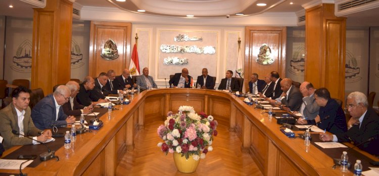 مجلس إدارة غُرفة القاهرة يعتمد إقامة معرض أهلًا مدارس الرئيسي بمدينة نصر