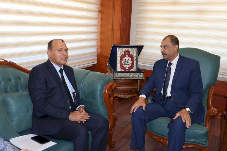 محافظ سوهاج يستقبل مساعد وزير التنمية المحلية للمشروعات القومية