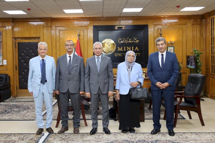رئيس جامعة المنيا يترأس لجنة اختيار عميد كلية "الهندسة"
