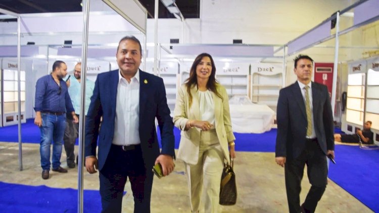 لجنة سيدات الاعمال تتفقد جناح أصحاب الحرف اليدوية بمعرض أهلا مدارس بمدينة نصر