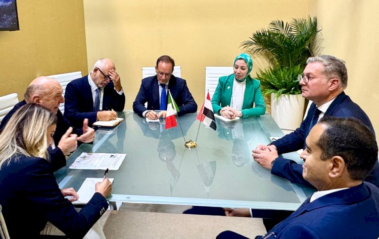 جلسة مباحثات بين وزير البترول ووزير البيئة وأمن الطاقة الإيطالي للتعاون المشترك