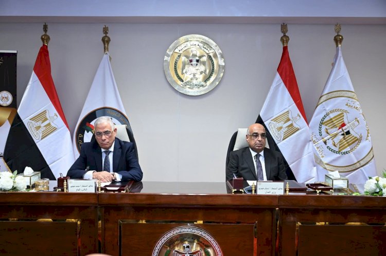 وزير العدل والنائب العام يشهدان أداء أعضاء النيابة العامة دفعتي اليمين القانونية