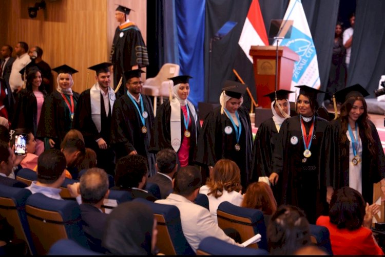 الأهلي المصري يواصل دعمه لمدينة زويل للعلوم والتكنولوجيا ويحتفل بتخرج دفعة جديدة