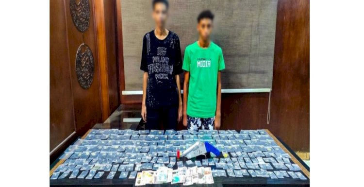 ضبط مروجي المخدرات علي دراجة بالجيزة