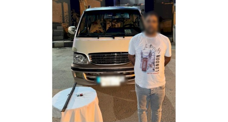 ضبط سائق سيارة السير عكس الإتجاه بالقاهرة