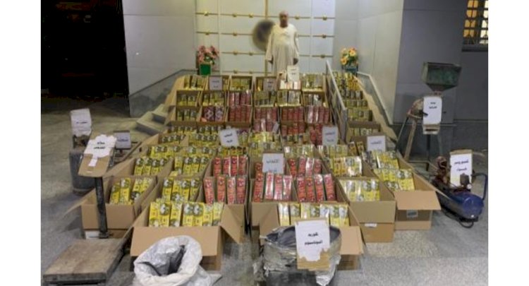 700 ألف قطعة ألعاب نارية بحوزة  تاجر بالفيوم