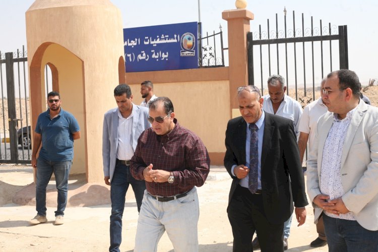 رئيس جامعة جنوب الوادي يتابع المشروعات التطويرية داخل الحرم الجامعي
