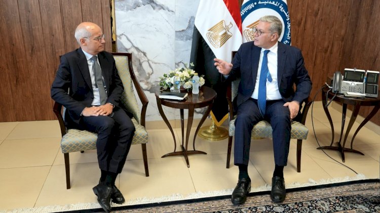 بدوي  يبحث مع توتال إنرجيز الفرنسية الإستفادة بفرص الإستثمار في شرق المتوسط