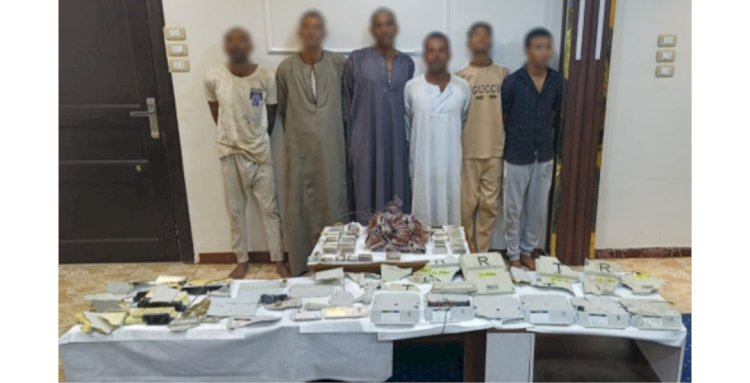 ضبط المتهمين بسرقة صناديق توزيع كهرباء الإشارات الخاصة بالسكك الحديدية بقنا