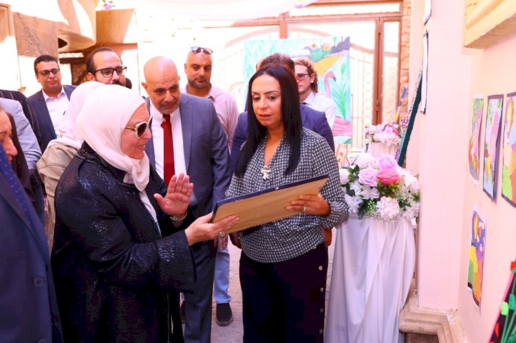 وزيرة التضامن تتفقد أكاديمية ألزهايمر