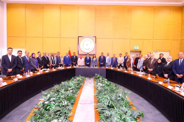 وزيرا التضامن  والشباب يعقدان لقاء مع لجنة حقوق الإنسان بنموذج محاكاة مجلس الشيوخ