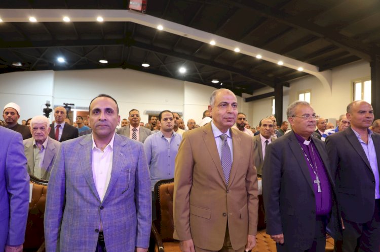 محافظ المنيا يشارك احتفال الهيئة القبطية الإنجيلية بمناسبة الاحتفال باليوبيل الماسى