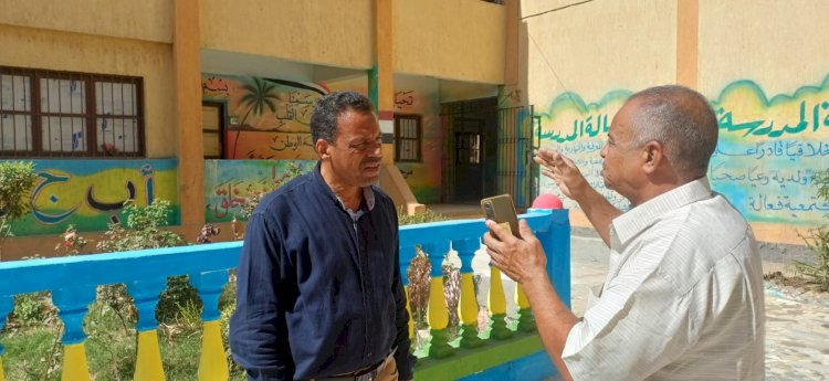 مدارس أبوتشت بين الانضباط الدراسي وجمال البيئة التعليمية..دهانات وتشجير ونظافة