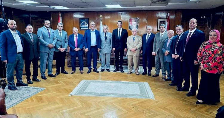 مجلس أكاديمية السادات يهنئ الرئيس السيسي بذكرى انتصارات أكتوبر المجيدة