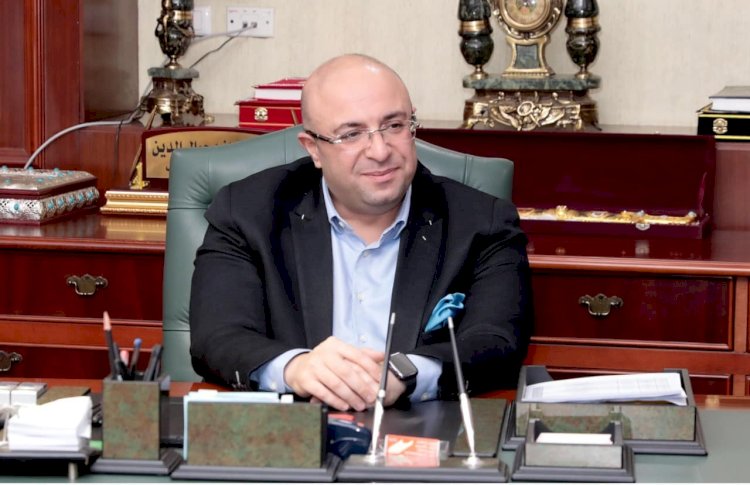 محافظ بني سويف يُصدر قراراً بترقية 1461 موظفاً ومنح حافز 5% لـ 1036 عاملاً بالديوان العام والوحدات المحلية