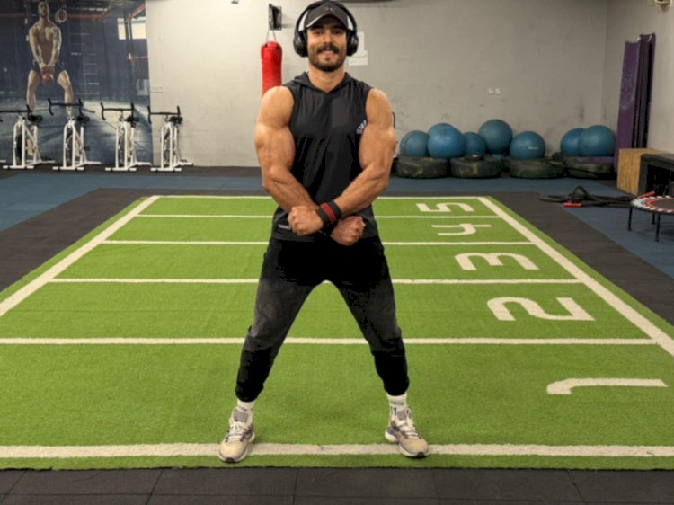 محامي مصري يشارك في بطولة كمال الاجسام العالمية للطبيعيين بـ "الإمارات"