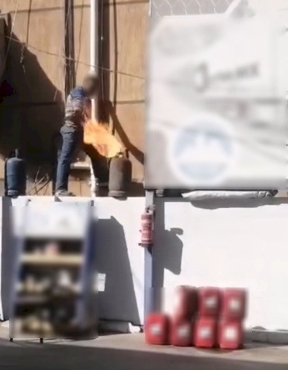 اعرف حقيقة إشعال إسطوانة بوتاجاز داخل محطة وقود بدمياط