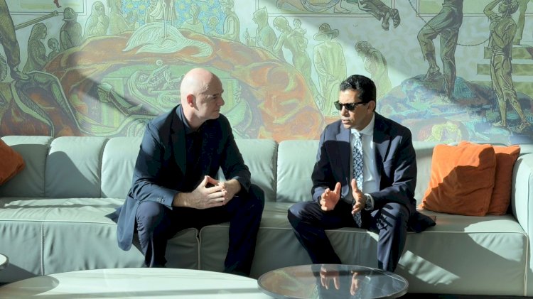 وزير الشباب يلتقي إنفانتينو رئيس فيفا على هامش حضوره مؤتمر السلام بشرم الشيخ