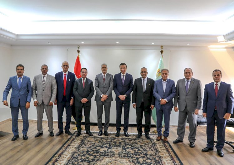 وزير الزراعة يبحث مع نظيره الموريتاني تعزيز سبل التعاون الزراعي المشترك