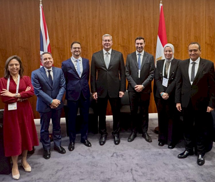 وزير البترول خلال لقاءاته مع رؤساء الشركات العالمية بلندن