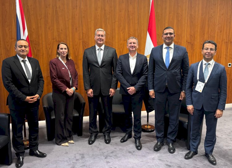 بدوي يختتم لقاءاته في قمة لندن بلقاء نائب رئيس إكسون العالمية واكوينور النرويجية