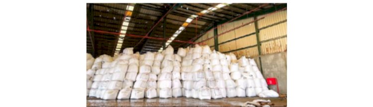 ضبط مصنع لإنتاج وتعبئة الأسمدة والمخصبات الزراعية المغشوشة بالبحيرة