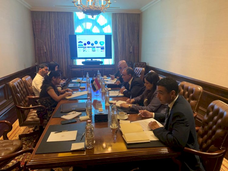 وزير الخارجية يلتقي الرئيسة الإقليمية لشركة Tata Sons