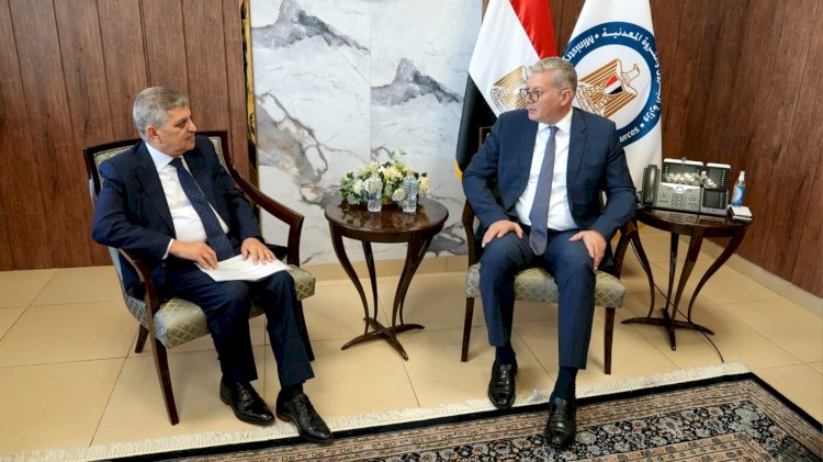 بدوي يبحث مع ربيع إقامة محطة لتخزين الغاز لتموين قاطرات الهيئة ببورسعيد