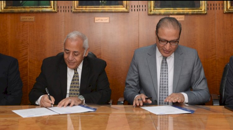 البنك الأهلي المصري وأخبار اليوم يوقعان عقد تأجير مخازن بمدينة السادس من أكتوبر