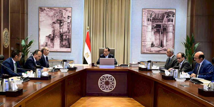 رئيس الوزراء يستعرض مستجدات برنامج الفضاء الوطني وخطط توطين التكنولوجيا الفضائية