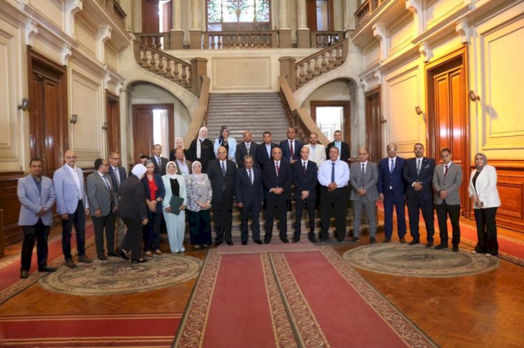 "بحوث الصحراء" و"العامة للبترول" يوقعان بروتوكول لإقامة مجتمع تنموي ذكي بسيناء