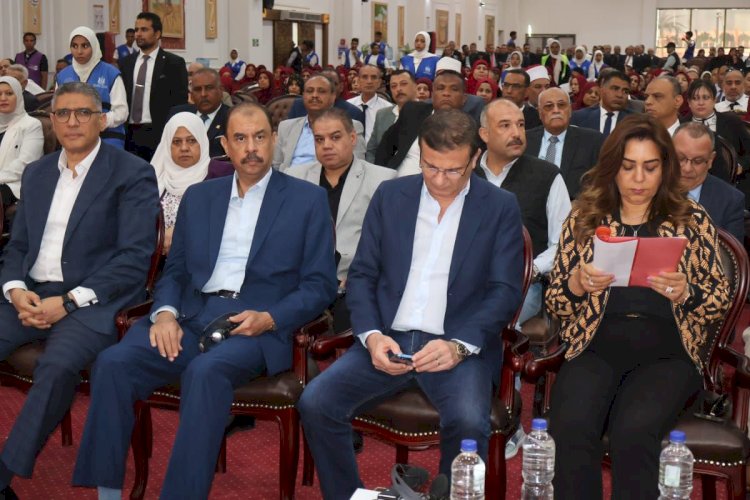 محافظ سوهاج يشارك في المعرض الزراعي الثاني بالوادي الجديد