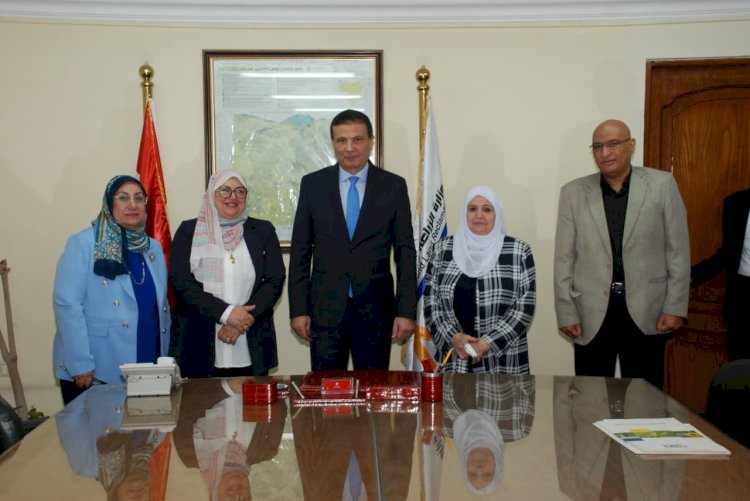 وزير الزراعة يلتقي بعدد من الباحثين "بمركز البحوث الزراعية"