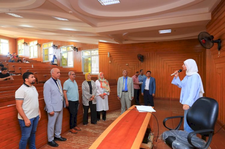 رئيس جامعة كفر الشيخ يتفقد سير العملية التعليمية بالجامعة الأهلية