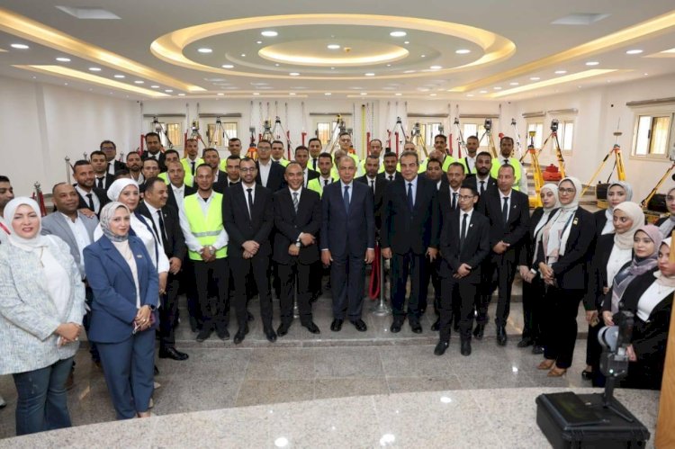 محافظ المنيا يشيد بجهود العاملين في ملف التقنين