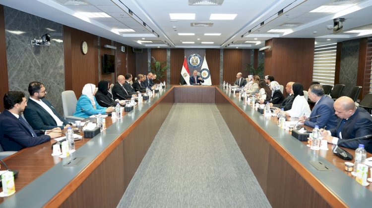 وزير البترول يلتقي مجموعة من كوادر الإدارة المتوسطة والشابة